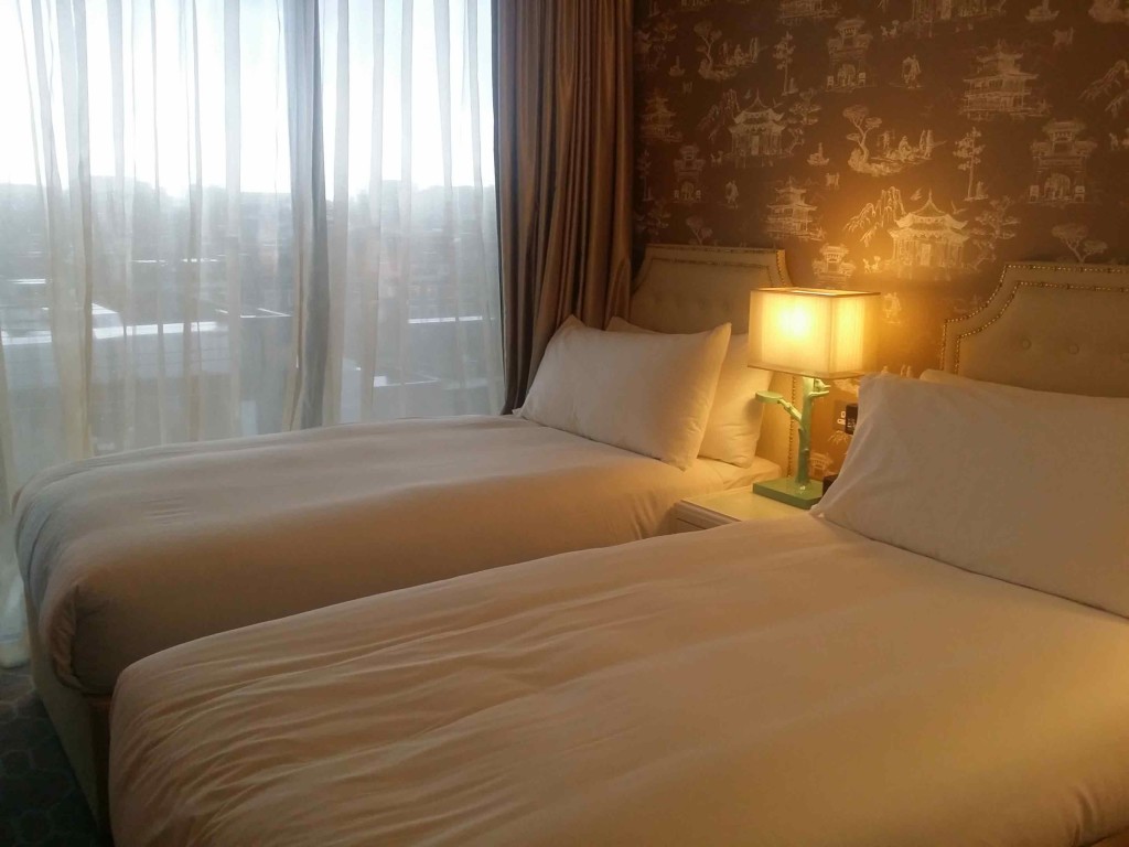 Hotel bed sheet laundry service Singapore Dry Cleaning and Laundry